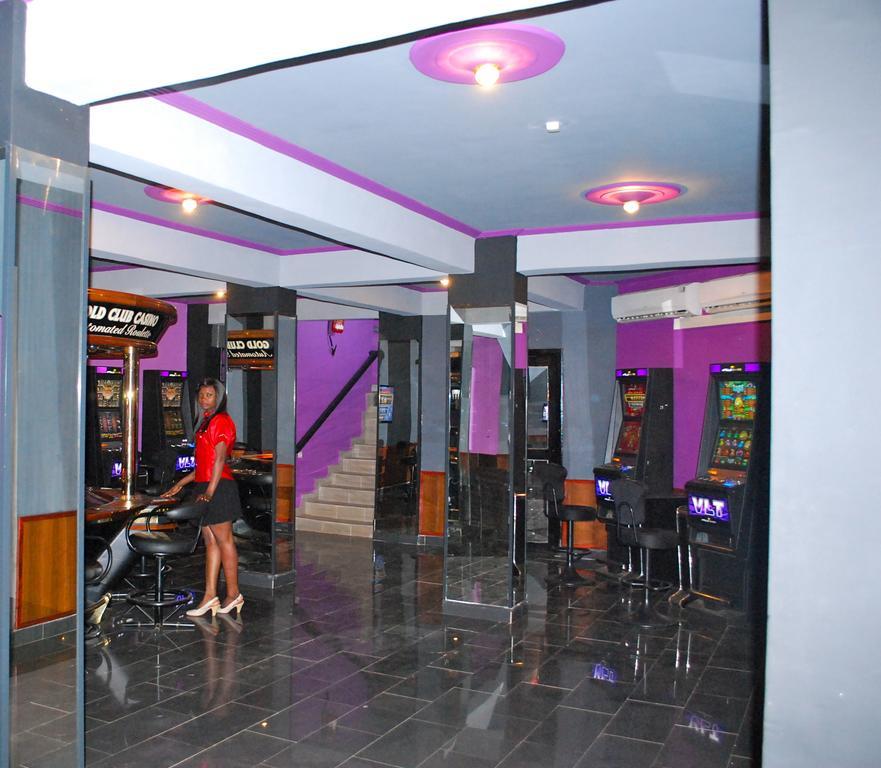 Hotel Yaahot Yaoundé Exteriér fotografie