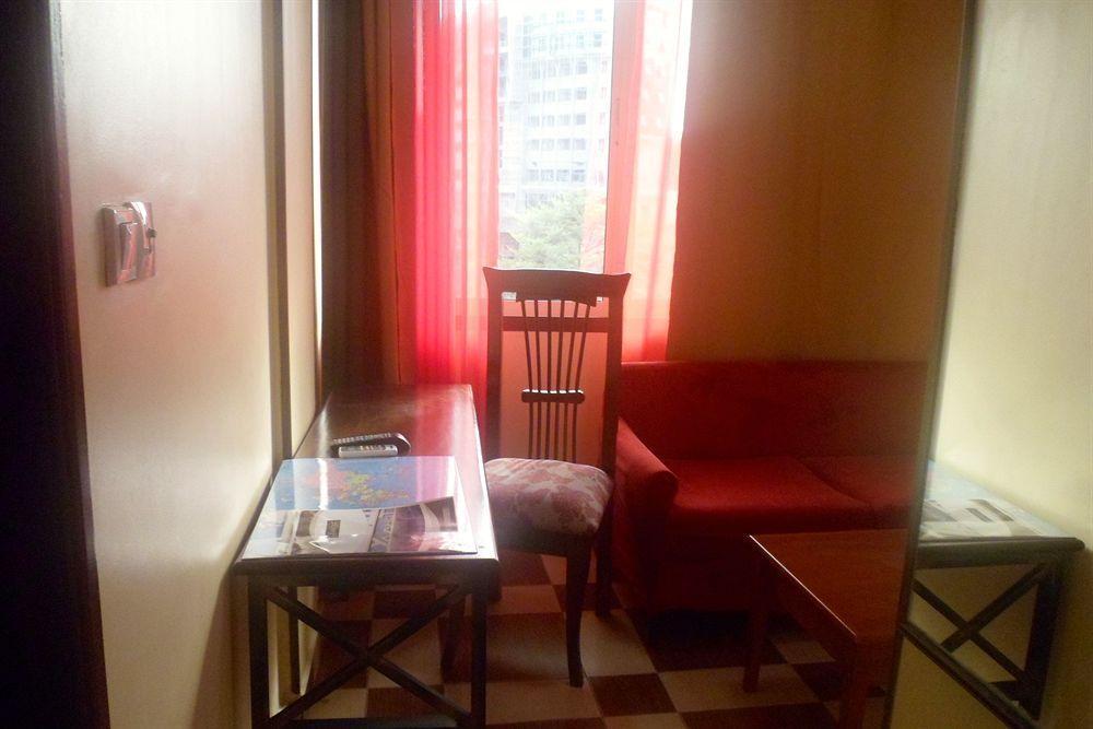 Hotel Yaahot Yaoundé Exteriér fotografie